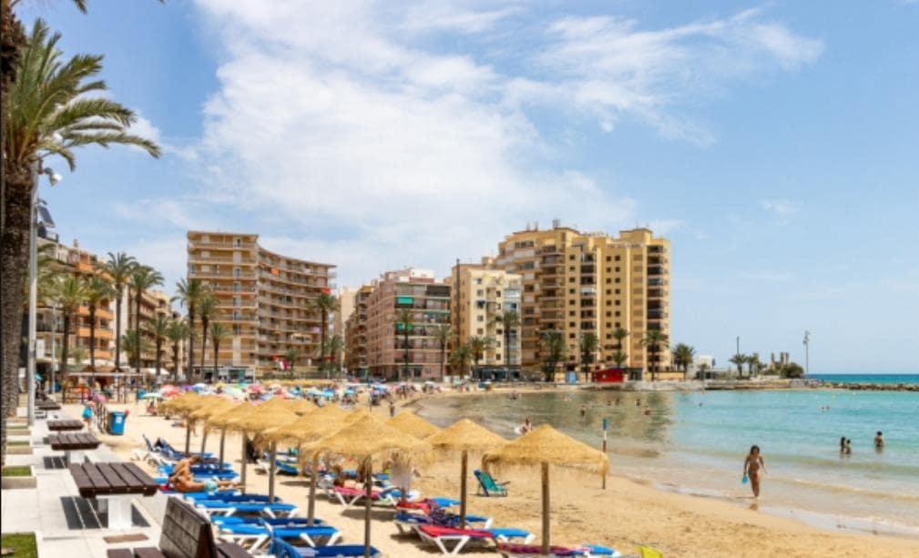 3 soveværelse Lejlighed til salg i Torrevieja - € 245.000 (Ref: 10017686)
