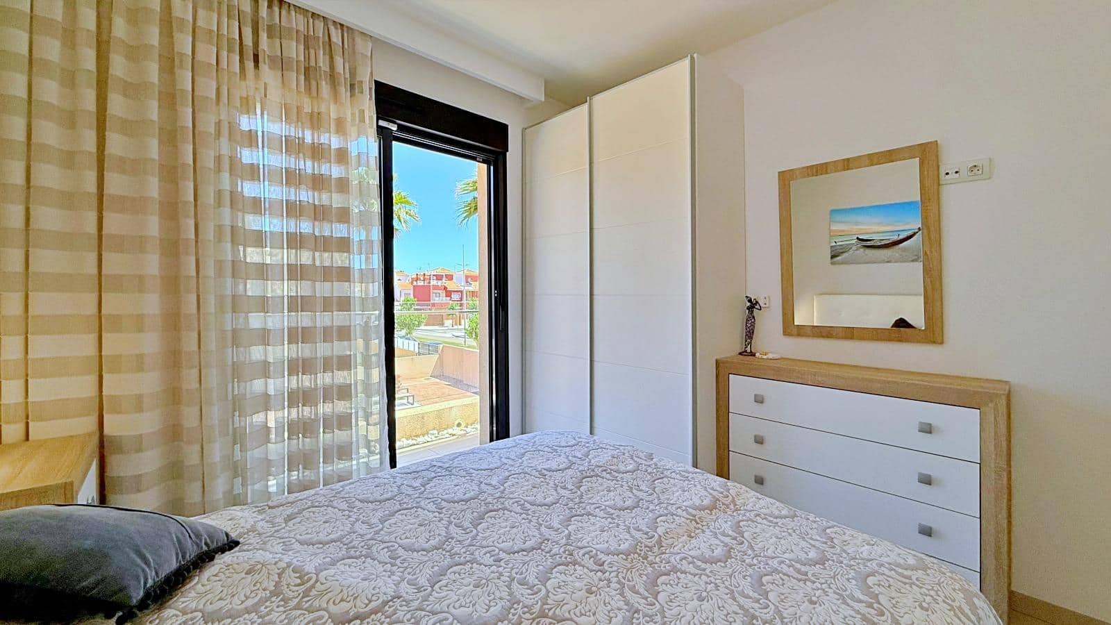 Apartamento de 3 habitaciones en Torre de la Horadada en venta con piscina - 365.000 € (Ref: 10017687)