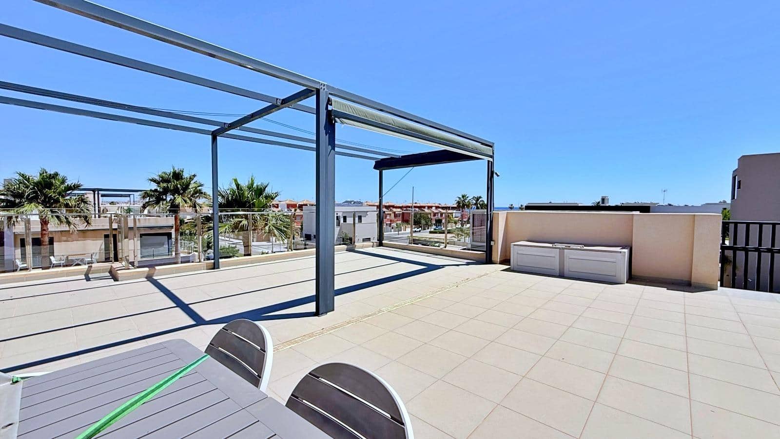 Apartamento de 3 habitaciones en Torre de la Horadada en venta con piscina - 365.000 € (Ref: 10017687)