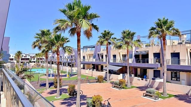 Apartamento de 3 habitaciones en Torre de la Horadada, Pilar de la Horadada en venta con piscina - 365.000 € (Ref: 10017687)