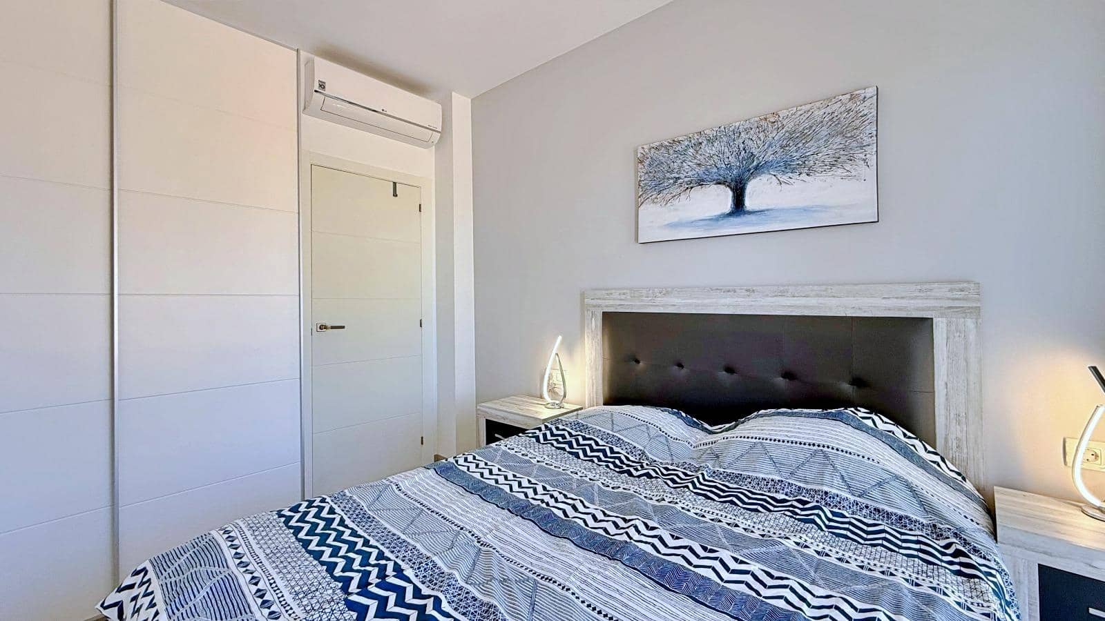 Apartamento de 3 habitaciones en Torre de la Horadada en venta con piscina - 365.000 € (Ref: 10017687)