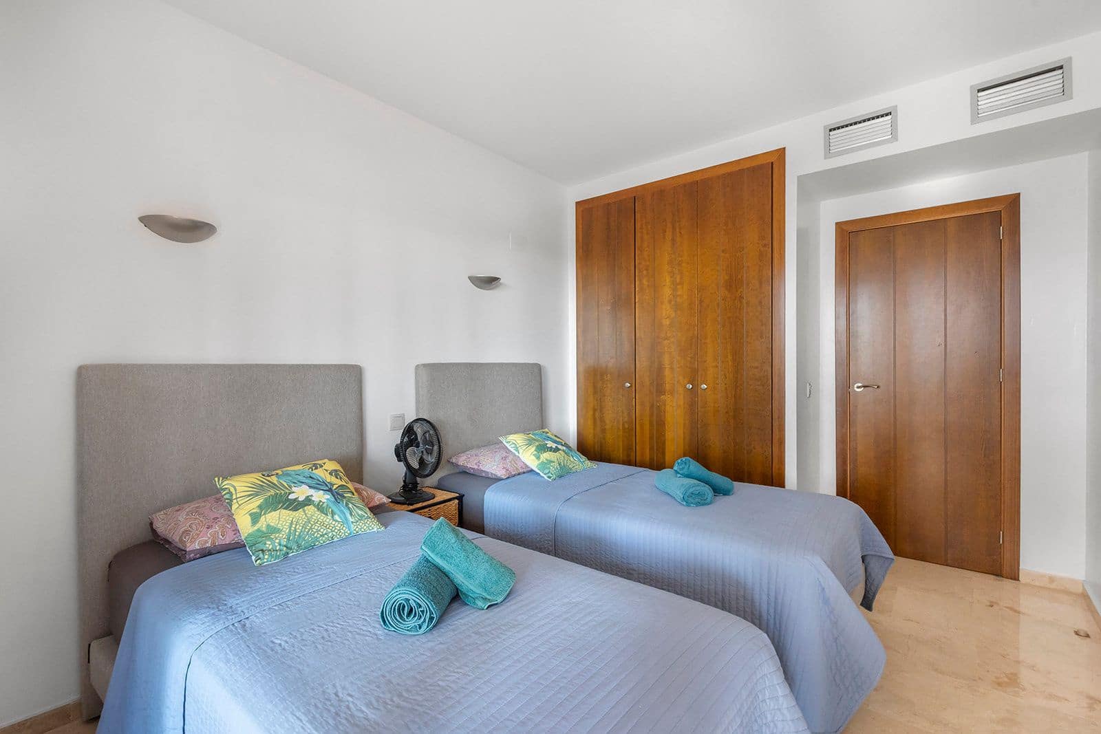 2 bedroom Apartment for sale in Punta Prima - € 345,000 (Ref: 10017688)