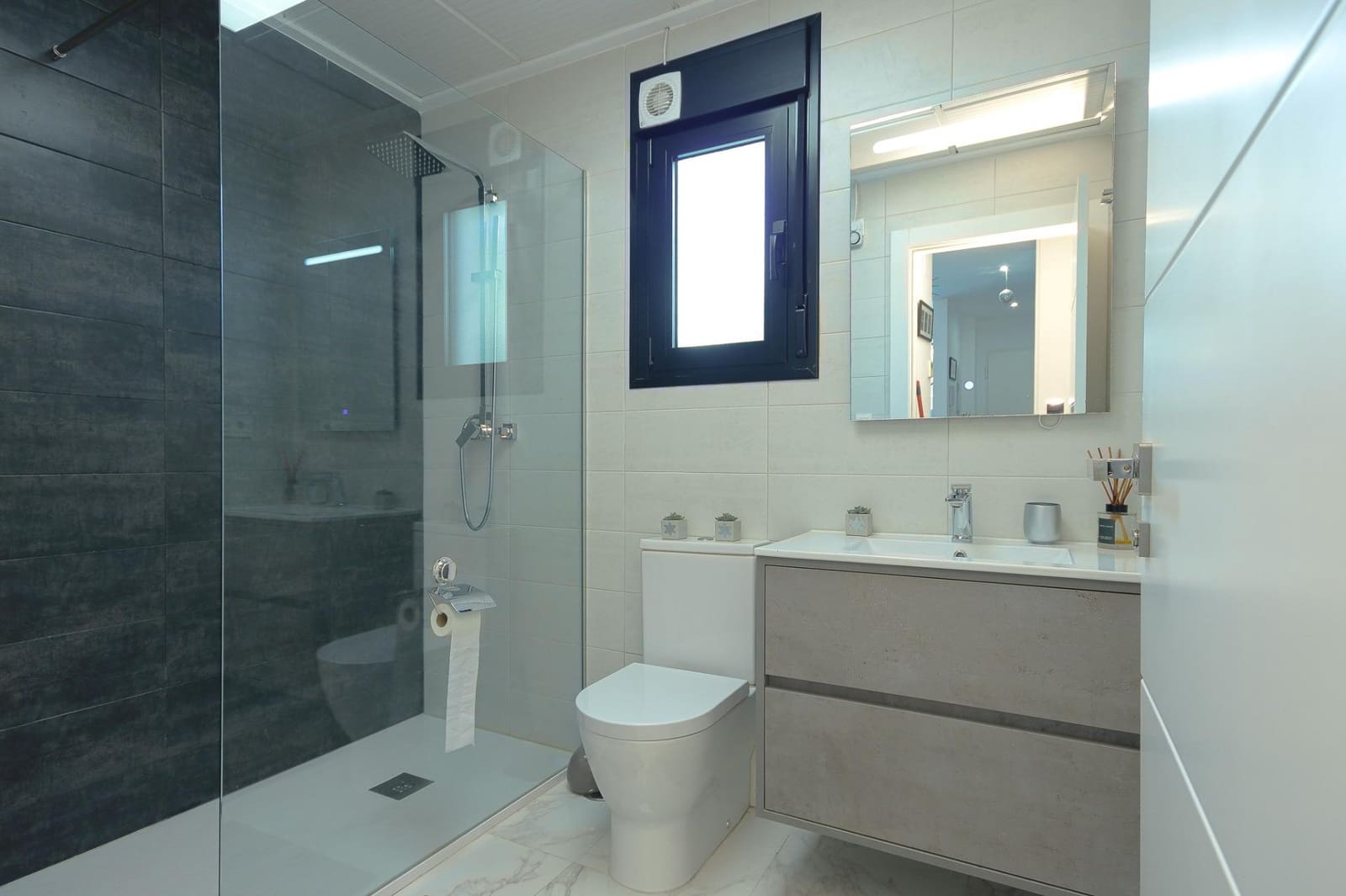 2 camera da letto Villa da affittare in San Pedro del Pinatar con piscina - 1.600 € (Rif: 10017690)