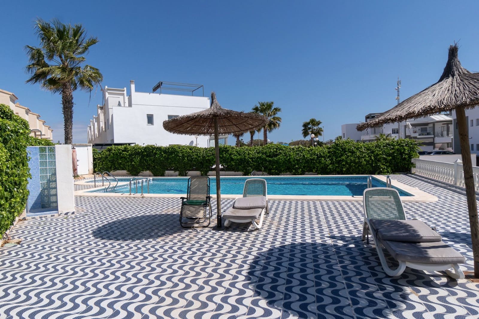 3 quarto Casa em Banda para venda em Orihuela Costa com piscina - 245 000 € (Ref: 10017694)