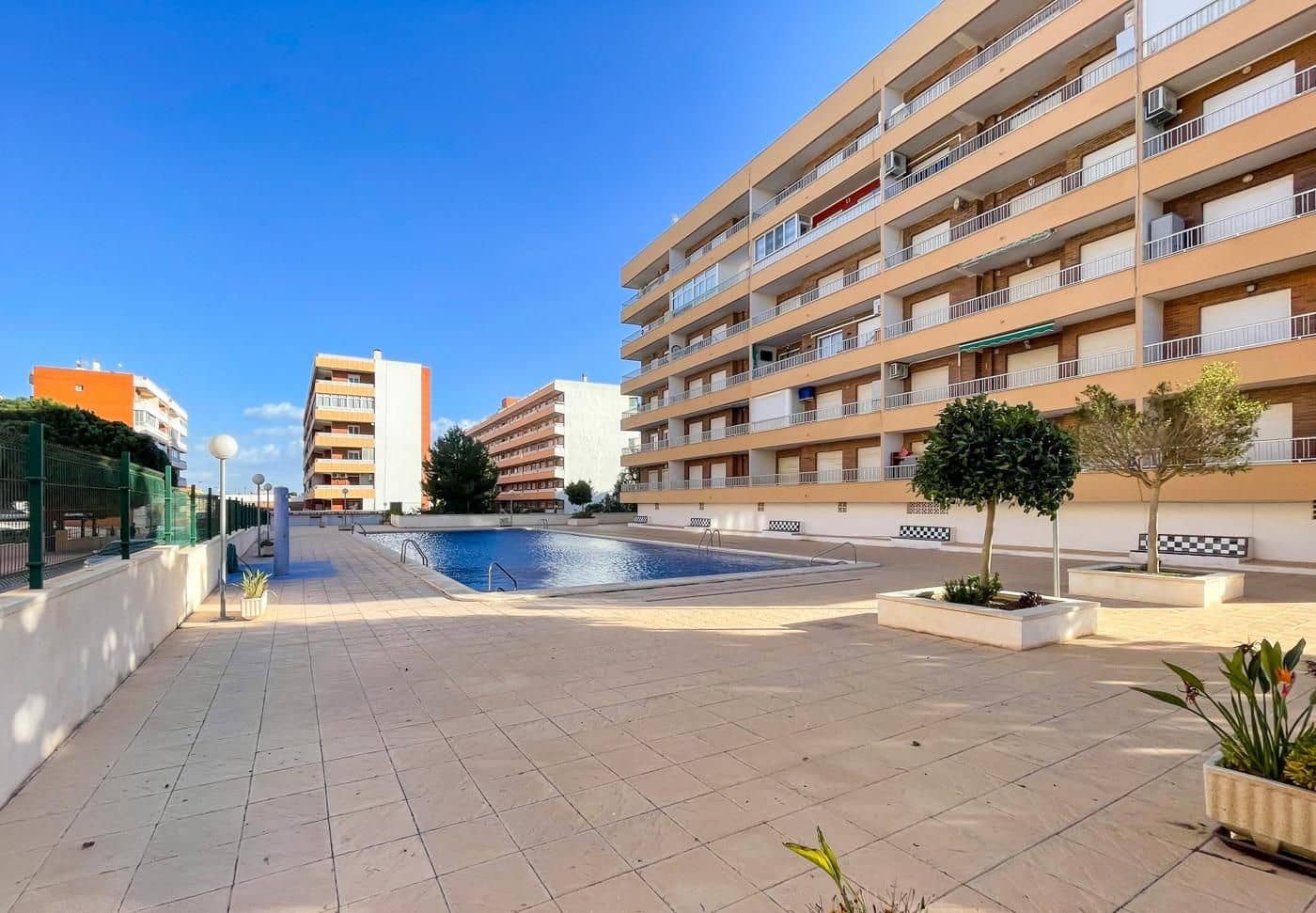 2 Zimmer Apartment zu verkaufen in Punta Prima mit Pool - 225.000 € (Ref: 10018602)