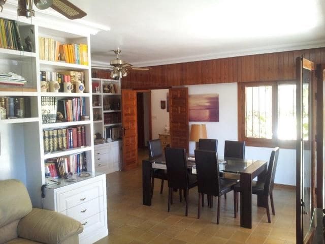 Chalet de 6 habitaciones en Orihuela Costa en venta con piscina garaje - 875.000 € (Ref: 10018603)