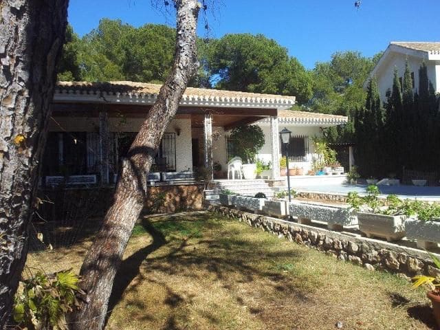 Chalet de 6 habitaciones en Orihuela Costa en venta con piscina garaje - 875.000 € (Ref: 10018603)