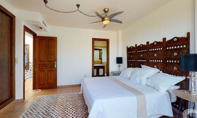 6 sovrum Villa till salu i Perleta, Elche / Elx med pool garage - 1 375 000 € (Ref: 10018604)