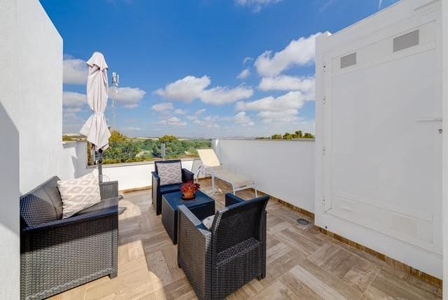 3 Zimmer Reihenhaus zu verkaufen in Filipinas mit Pool - 325.000 € (Ref: 10019184)