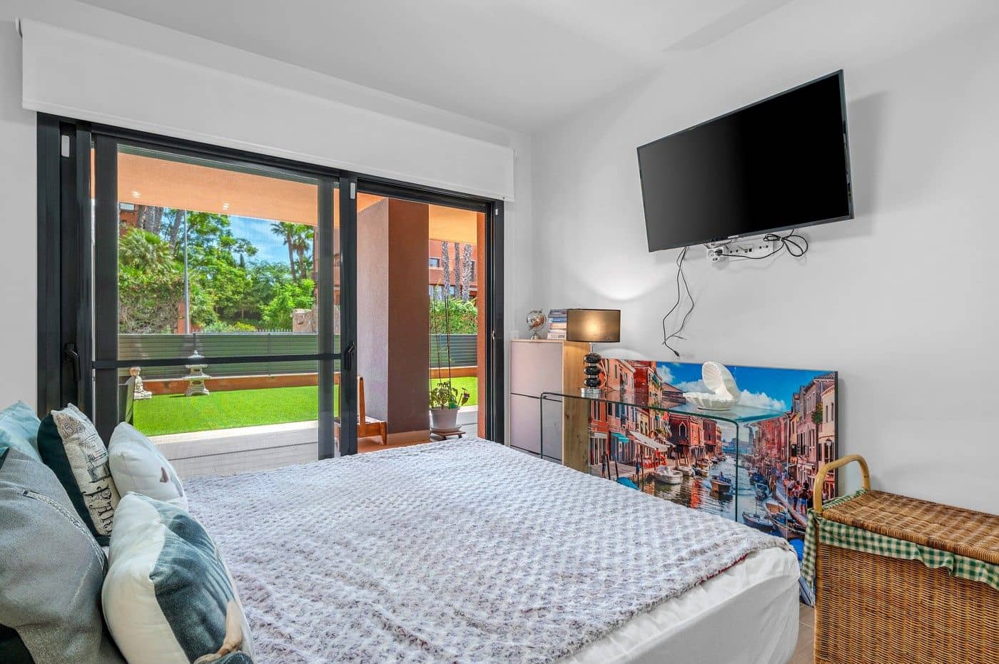 2 Zimmer Apartment zu verkaufen in Filipinas mit Pool - 254.900 € (Ref: 10019186)