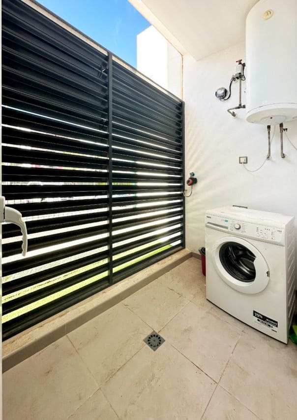2 Zimmer Apartment zu verkaufen in Elche / Elx mit Pool - 280.000 € (Ref: 10021114)