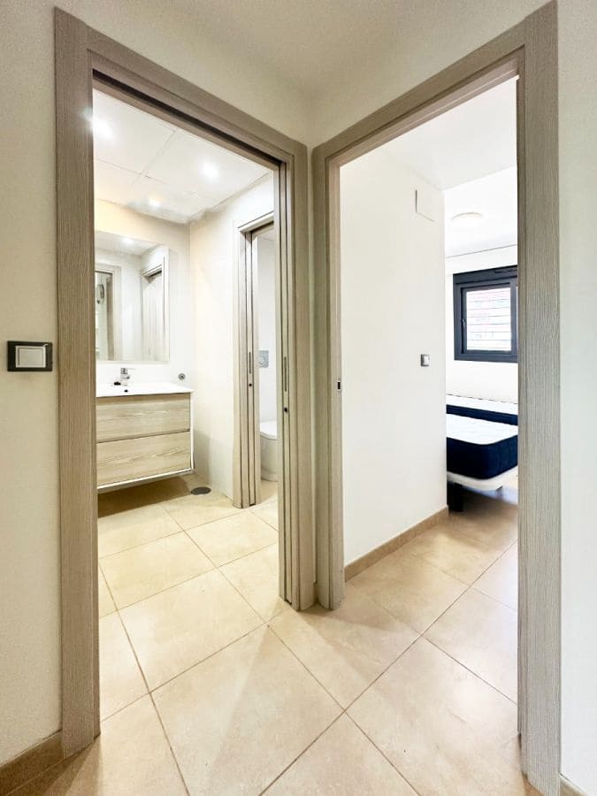 2 Zimmer Apartment zu verkaufen in Elche / Elx mit Pool - 280.000 € (Ref: 10021114)