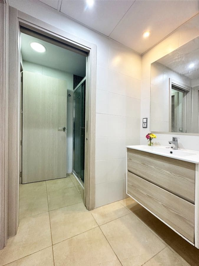 2 Zimmer Apartment zu verkaufen in Elche / Elx mit Pool - 280.000 € (Ref: 10021114)