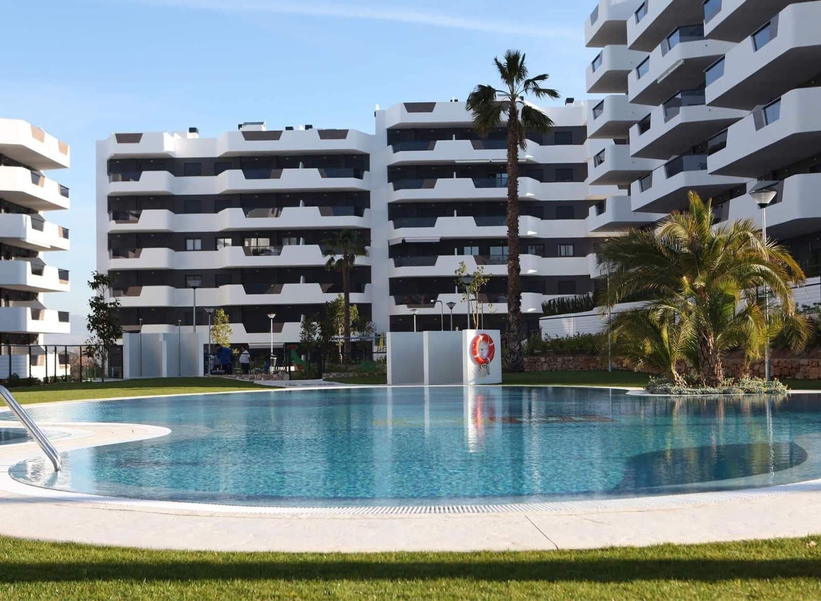 2 Zimmer Apartment zu verkaufen in Elche / Elx mit Pool - 280.000 € (Ref: 10021114)