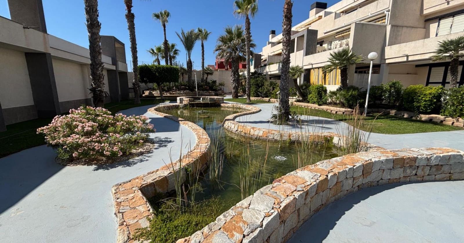 2 slaapkamer Appartement te koop in La Mata met zwembad garage - € 319.000 (Ref: 10021118)