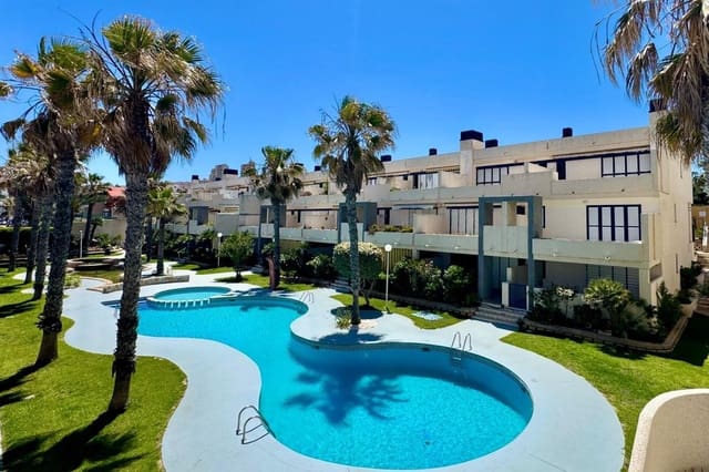 2 slaapkamer Appartement te koop in La Mata, Torrevieja met zwembad garage - € 319.000 (Ref: 10021118)