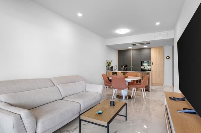 Apartamento de 2 habitaciones en Punta Prima, Orihuela en venta con piscina - 350.000 € (Ref: 10022642)