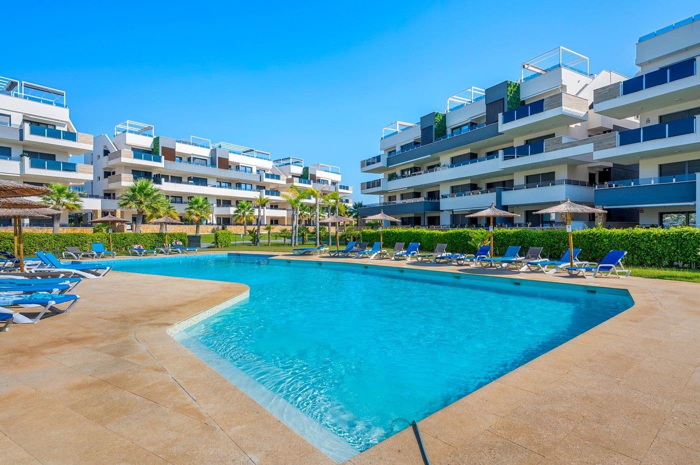 2 sovrum Lägenhet till salu i Orihuela Costa med pool - 350 000 € (Ref: 10022642)