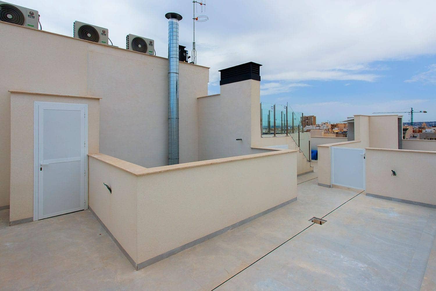 2 quarto Apartamento para venda em Torrevieja com piscina - 265 000 € (Ref: 10022644)