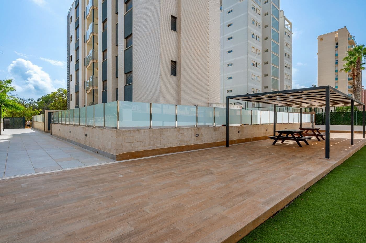 3 sypialnia Apartament na sprzedaż w Guardamar del Segura z basenem - 379 000 € (Ref: 10022645)