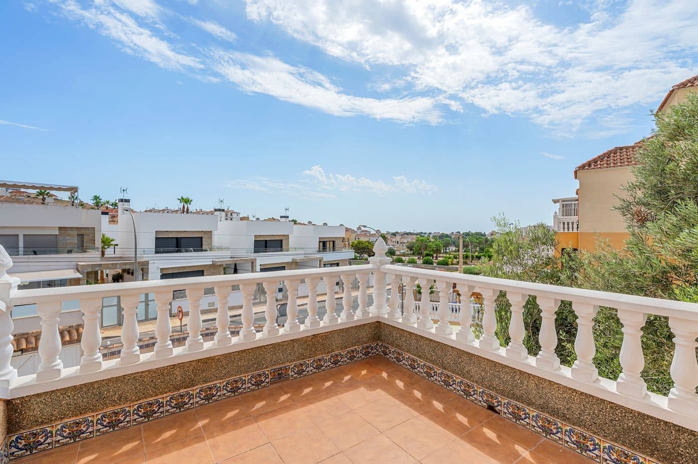 3 sypialnia Willa na sprzedaż w Filipinas z basenem - 229 000 € (Ref: 10022646)