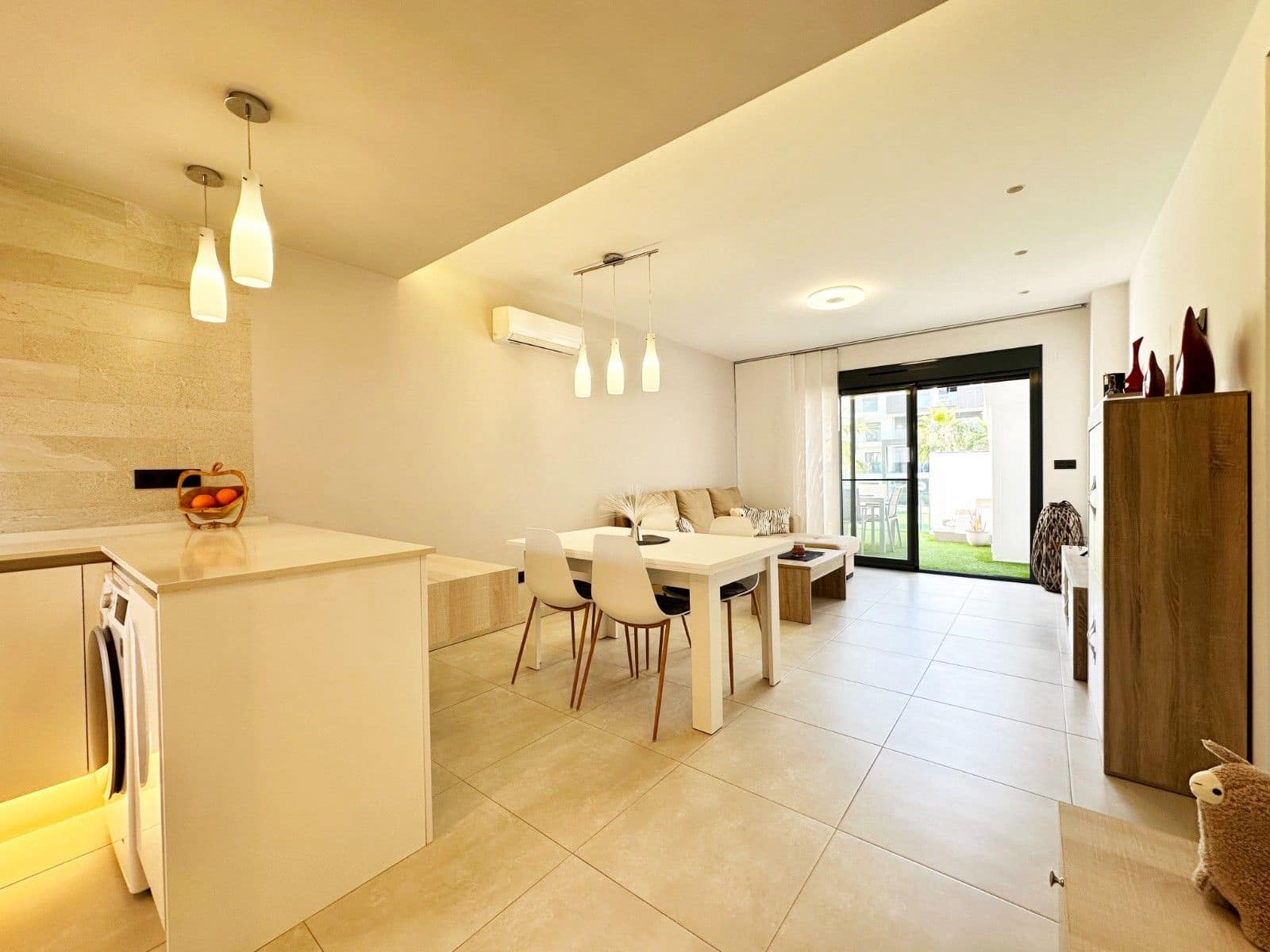 2 chambre Appartement à vendre à El Raso avec piscine - 289 000 € (Ref: 10024372)