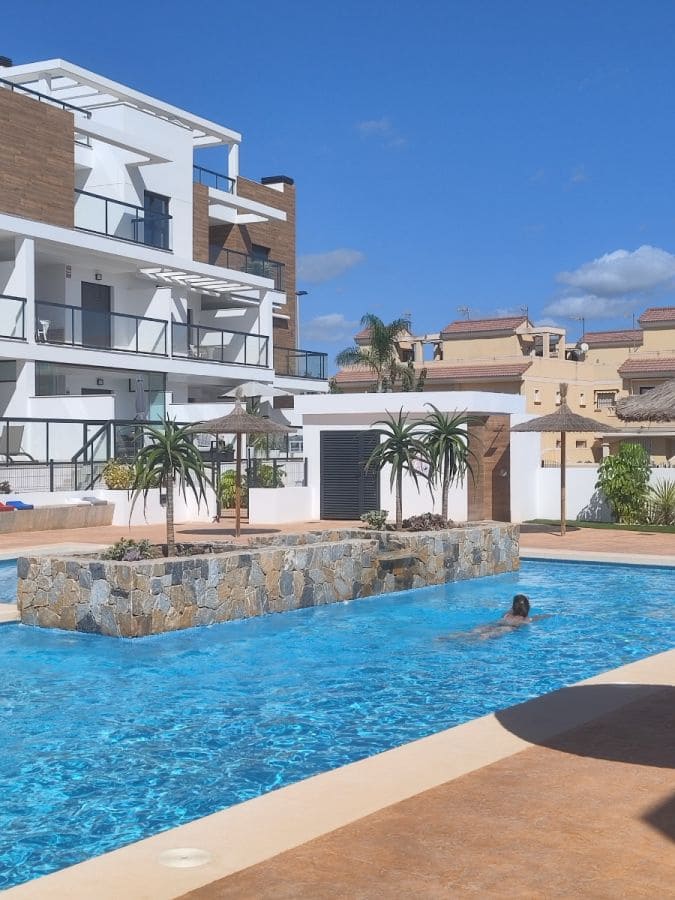 2 sovrum Lägenhet till salu i El Mojon med pool - 319 500 € (Ref: 10024373)