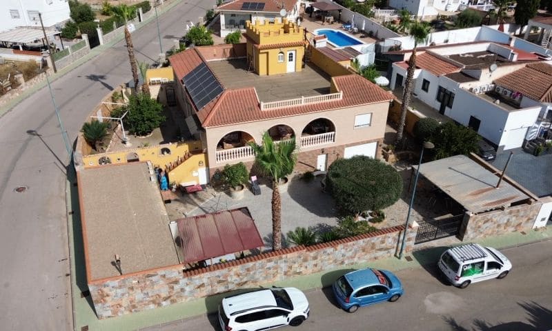5 bedroom Villa for sale in Pinar de Campoverde - € 790,000 (Ref: 10025922)