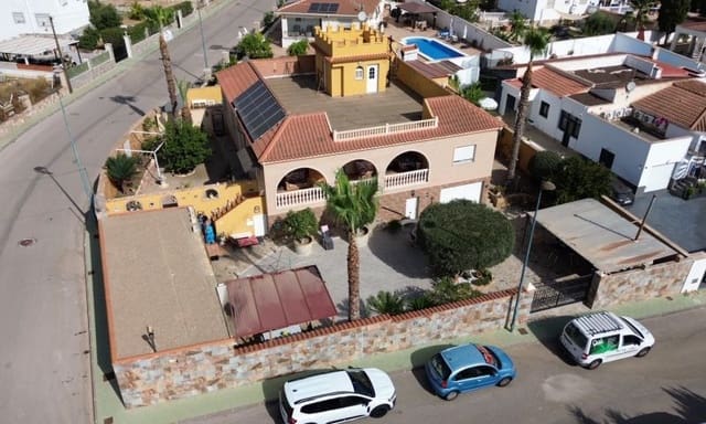 5 bedroom Villa for sale in Pinar de Campoverde, Pilar de la Horadada - € 790,000 (Ref: 10025922)