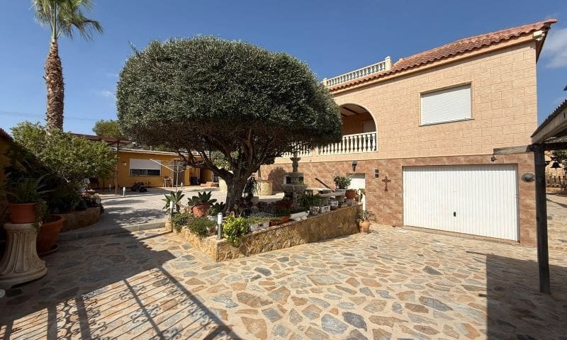 5 bedroom Villa for sale in Pinar de Campoverde - € 790,000 (Ref: 10025922)