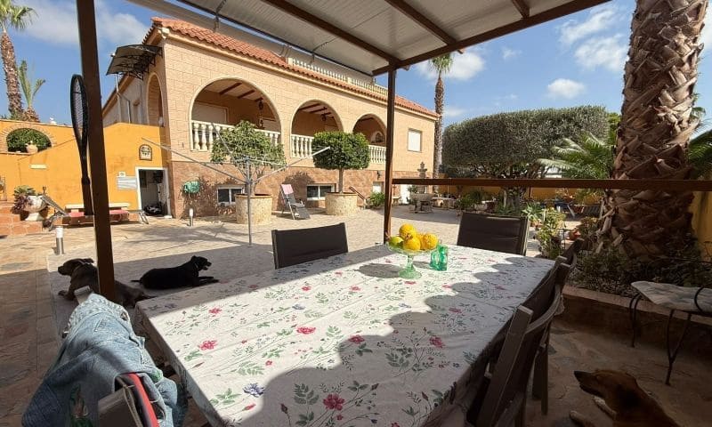 5 bedroom Villa for sale in Pinar de Campoverde - € 790,000 (Ref: 10025922)