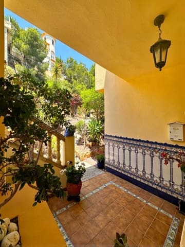 Chalet de 3 habitaciones en Las Ramblas Golf, Orihuela en venta con piscina - 529.000 € (Ref: 10025924)
