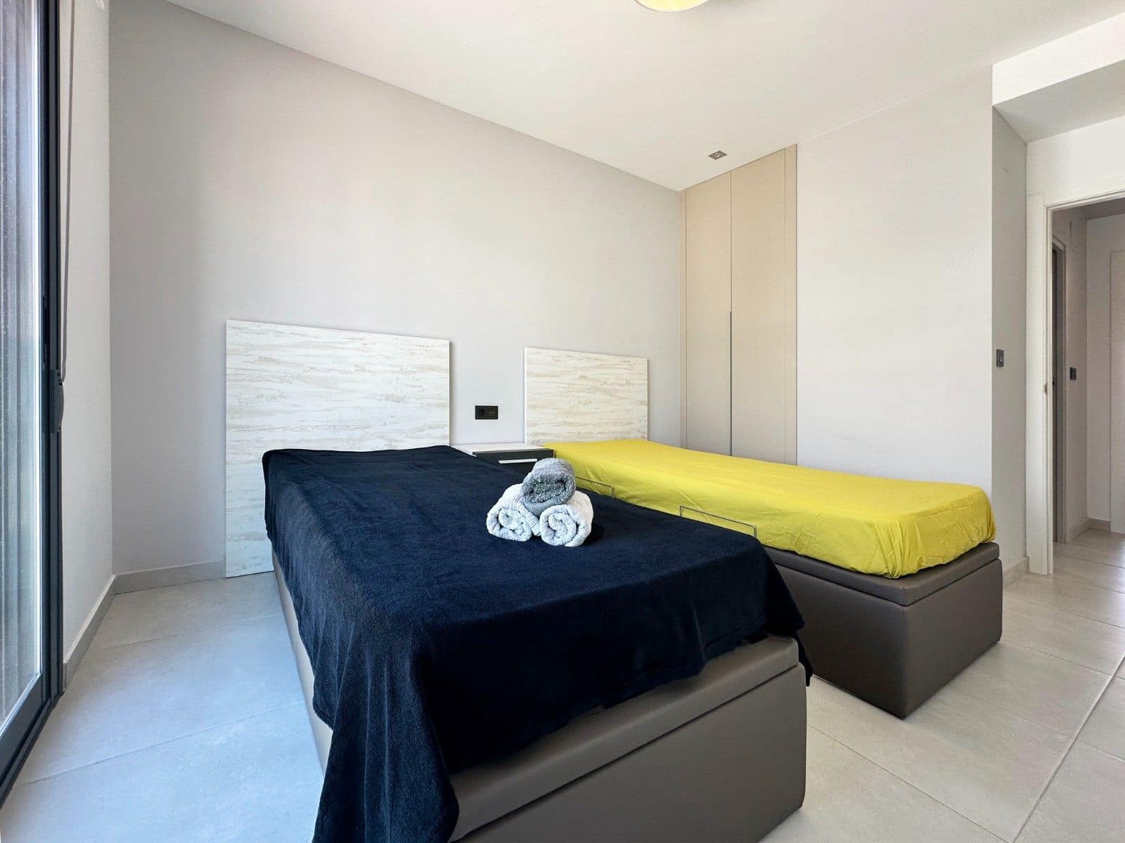 Apartamento de 2 habitaciones en Guardamar del Segura en venta con piscina - 289.000 € (Ref: 10025925)