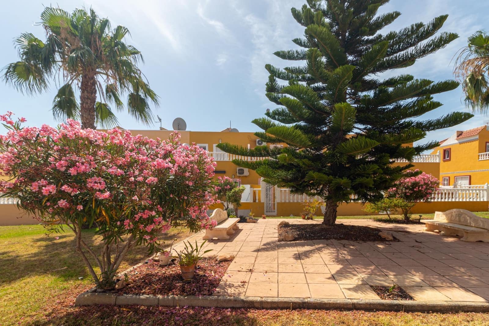 2 chambre Villa/Maison Mitoyenne à vendre à La Regia avec piscine - 229 000 € (Ref: 10027469)