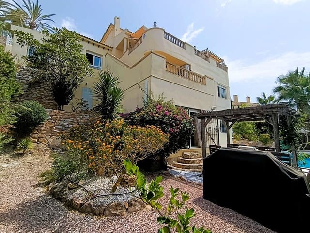 4 soveværelse Villa til salg i Las Ramblas Golf, Orihuela med swimmingpool - € 635.000 (Ref: 10027473)