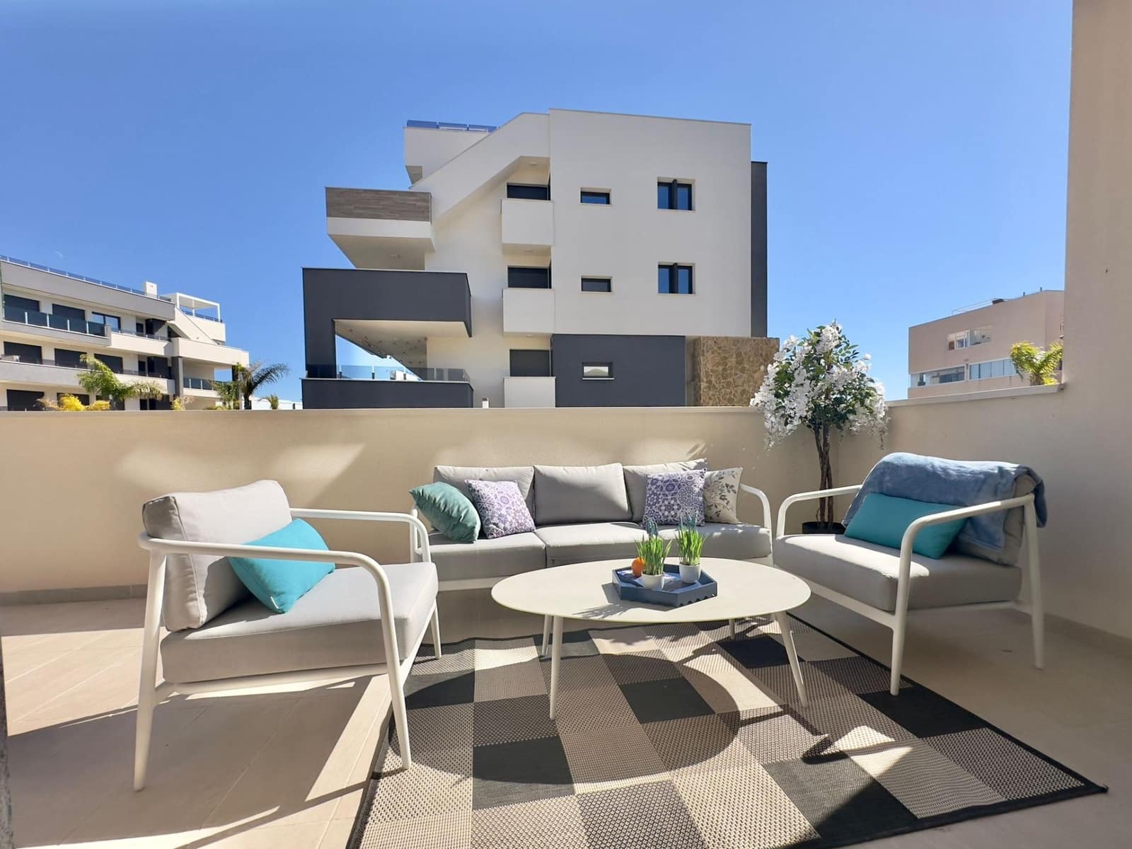3 sovrum Lägenhet till salu i Orihuela Costa med pool garage - 589 900 € (Ref: 10028131)