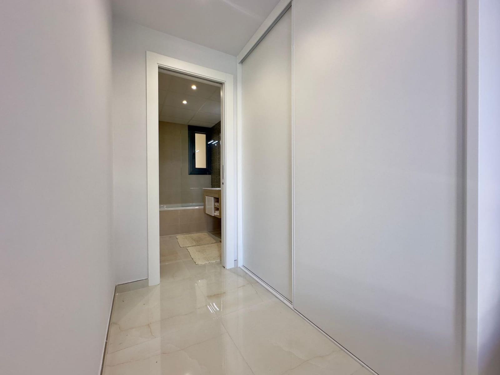 3 sovrum Lägenhet till salu i Orihuela Costa med pool garage - 589 900 € (Ref: 10028131)