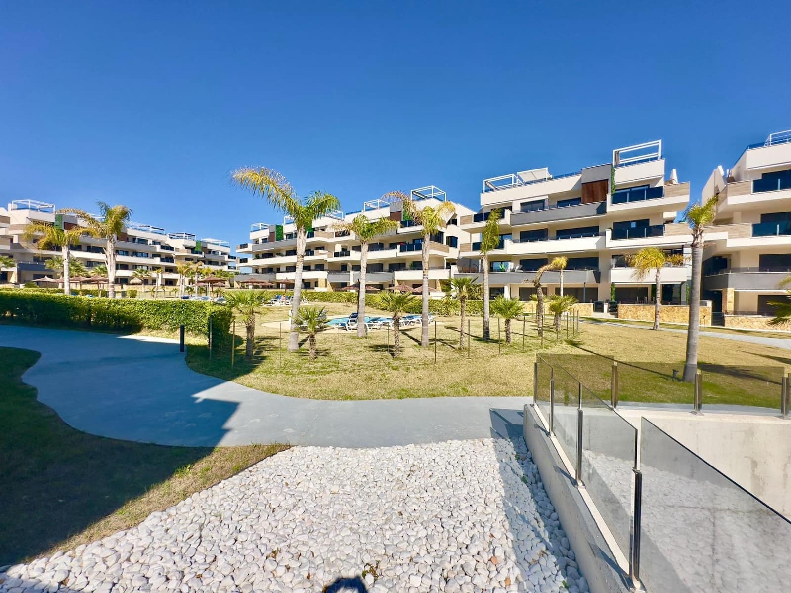 3 sovrum Lägenhet till salu i Orihuela Costa med pool garage - 589 900 € (Ref: 10028131)