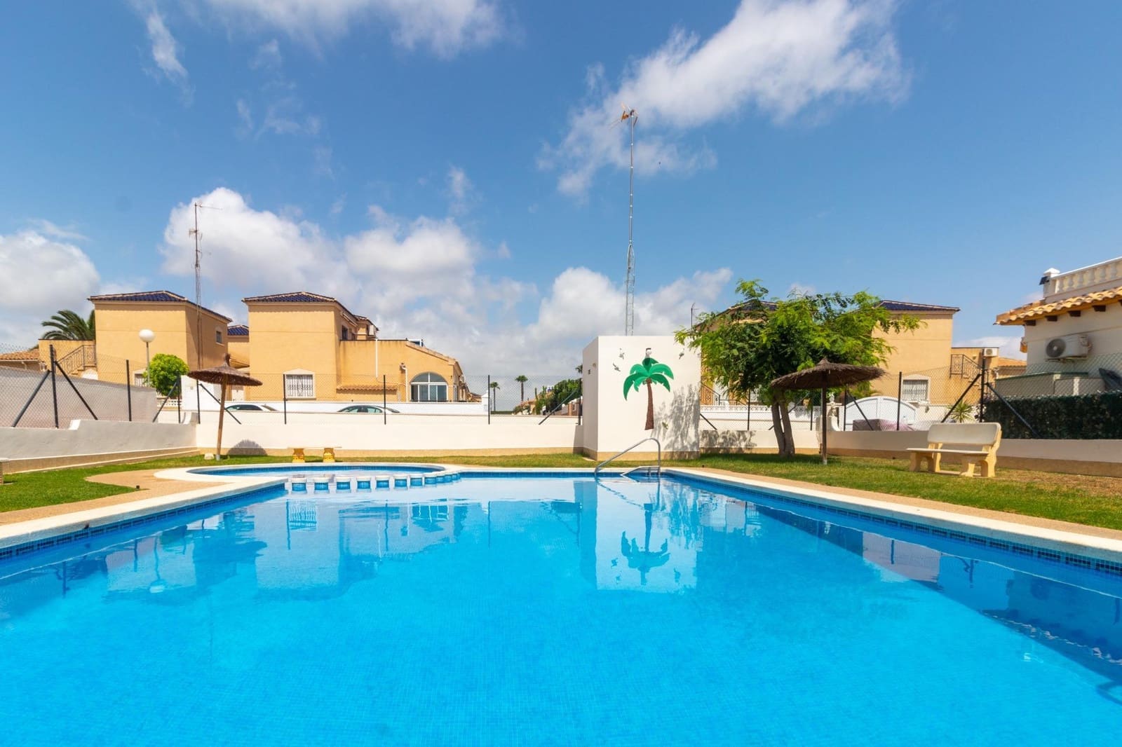 3 sovrum Radhus till salu i Los Altos med pool - 279 000 € (Ref: 10029428)