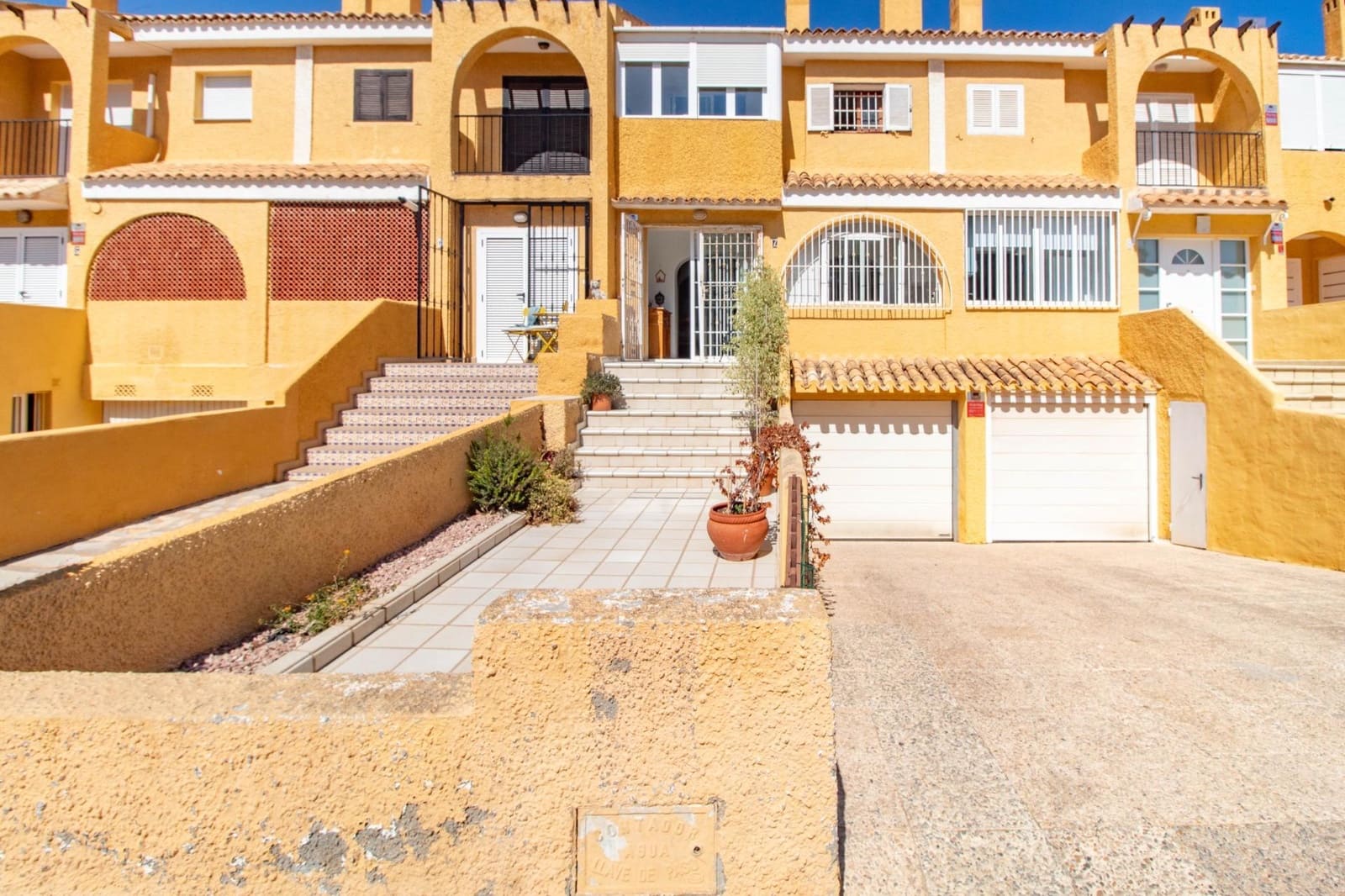 4 soverom Rekkehus til salgs i Cabo Roig med svømmebasseng - € 299 000 (Ref: 10029429)