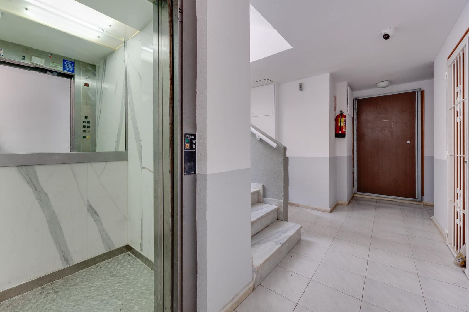 Estúdio para venda em Torrevieja - 125 000 € (Ref: 10030718)