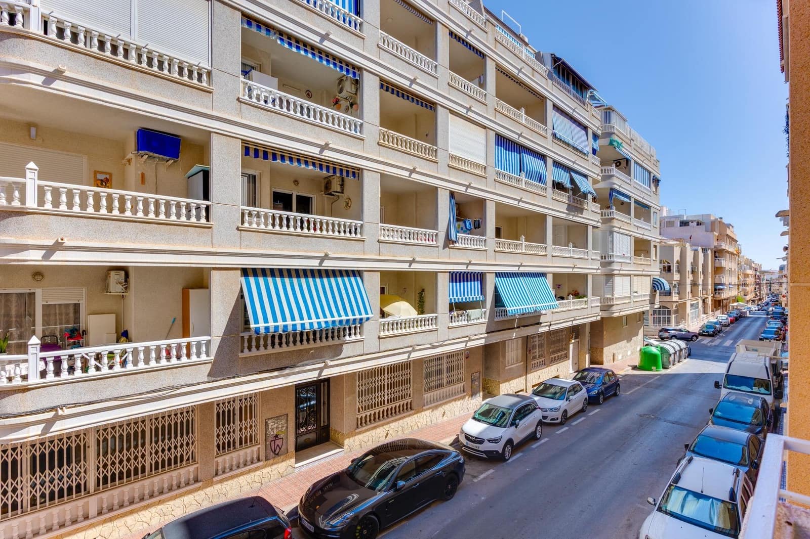 Estúdio para venda em Torrevieja - 125 000 € (Ref: 10030718)