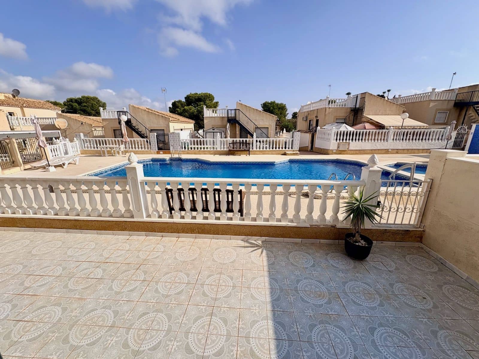 4 bedroom Townhouse for sale in Los Balcones with pool - € 270,000 (Ref: 10035565)