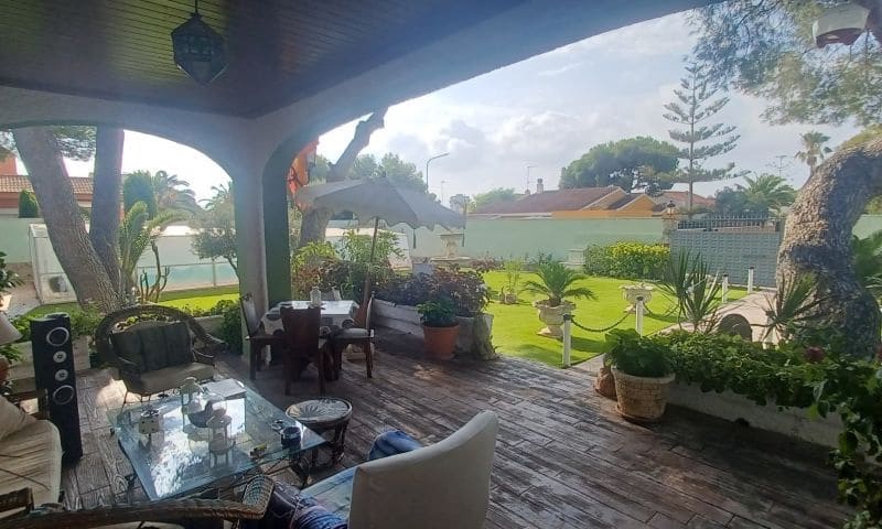 3 camera da letto Villa in vendita in Orihuela Costa con piscina garage - 950.000 € (Rif: 10037578)