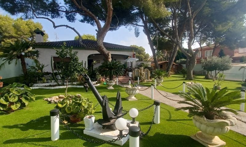 3 camera da letto Villa in vendita in Orihuela Costa con piscina garage - 950.000 € (Rif: 10037578)
