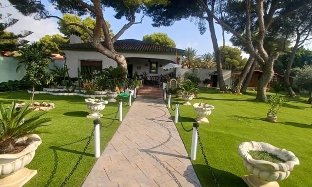 3 camera da letto Villa in vendita in Orihuela Costa, Orihuela con piscina garage - 950.000 € (Rif: 10037578)
