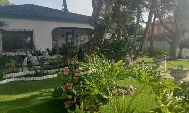 3 camera da letto Villa in vendita in Orihuela Costa con piscina garage - 950.000 € (Rif: 10037578)
