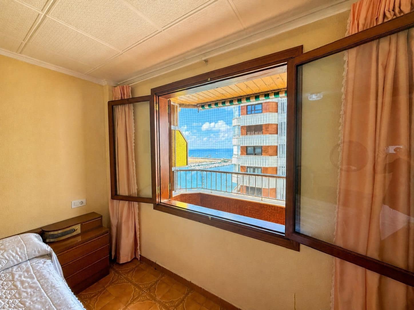 3 slaapkamer Appartement te koop in Torrevieja met zwembad - € 256.000 (Ref: 10037581)