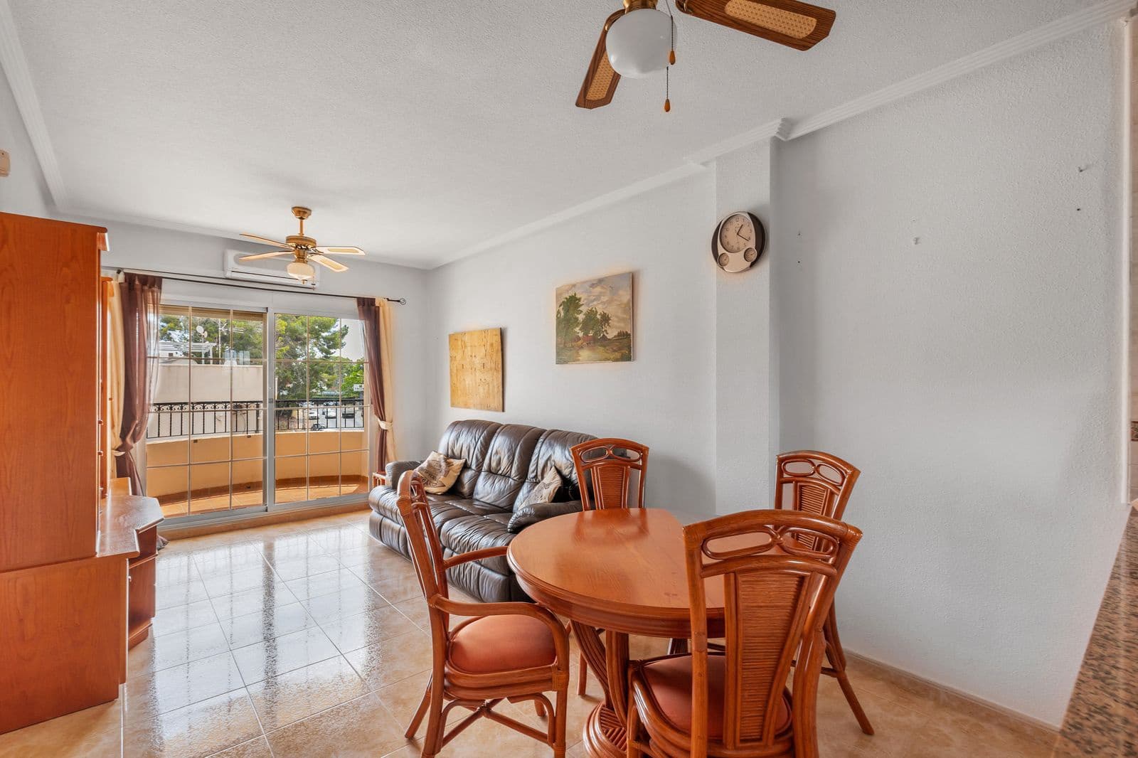 2 chambre Appartement à vendre à Villamartin avec piscine - 175 000 € (Ref: 10037583)