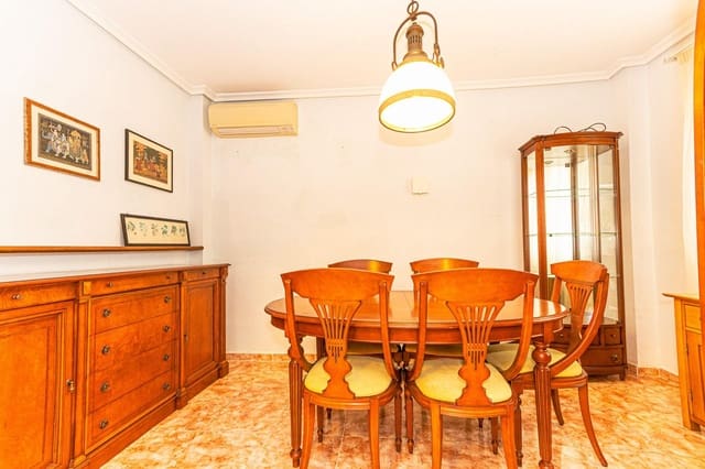 3 soverom Villa til leie i Las Filipinas med svømmebasseng - € 1 500 (Ref: 10041318)